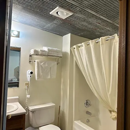 Country Cabins Hotel Chariton Extérieur photo